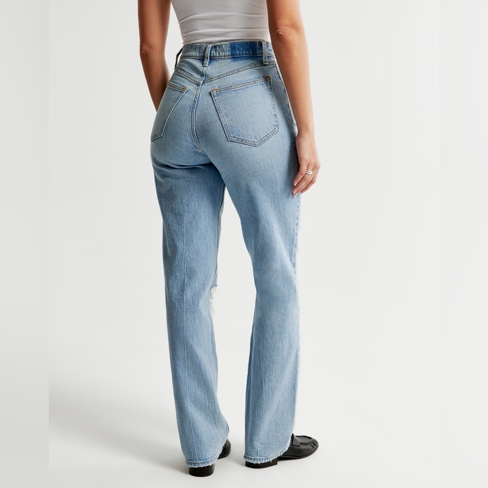 Abercrombie & Fitch Light Blue Straight Leg Jeans - Picture 1 of 5